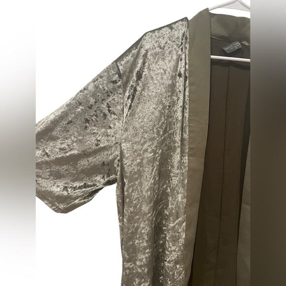 Dress‎ Forum Green Velvet Duster Kimono Cardi Size Medium - Picture 3 of 8